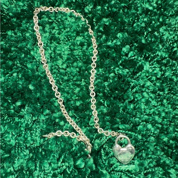 Tiffany & Co heart necklace - Picture 2 of 4